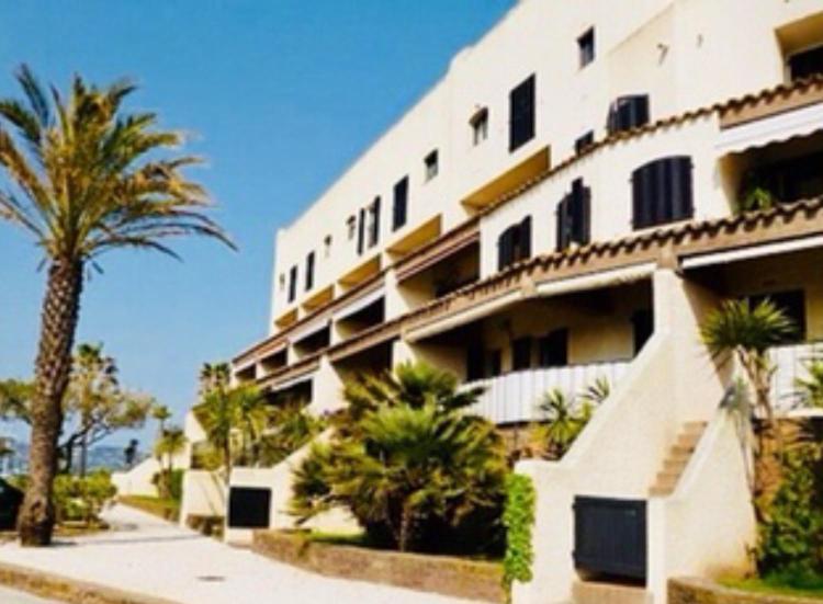 Petit Cocon Magnifique Vue Sur Marina Dans Le Golfe De Saint Tropez Apartment Cogolin Exterior photo